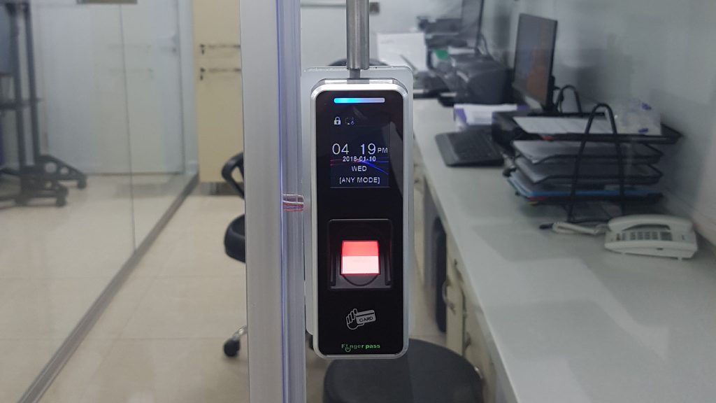 اینترلاک کلین روم
